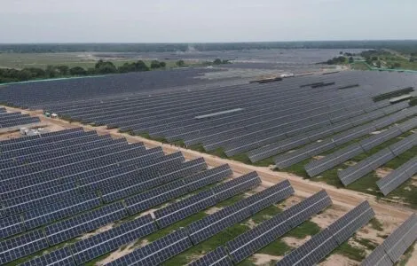 parque-solar-la-loma